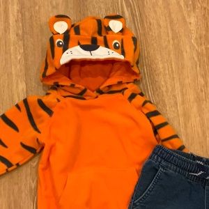 Carter’s Fleece Sweatshirt And Jeans, Size 4T